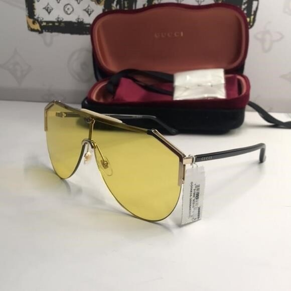 New Authentic Gucci Yellow Lens Sunglasses GG0584s 004\